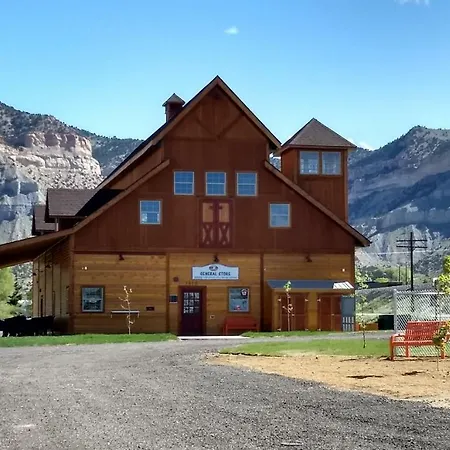 Hotel Castle Gate RV Park